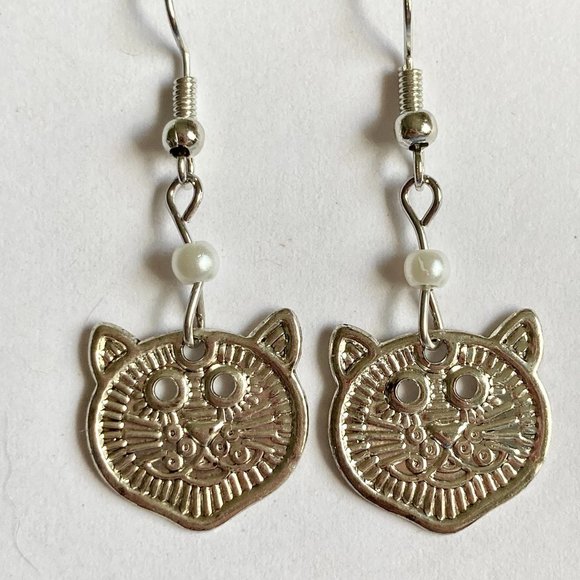 Pearl Kitty Cat Earrings Vintage Charms Lion Tiger Silver Plated Rescue Mom Gift - Picture 7 of 12